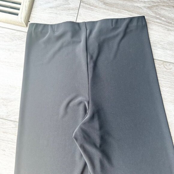 Sympli Black Lagenlook Pull up Laser Cut Cropped Leggings Made in Canada - Picture 9 of 11